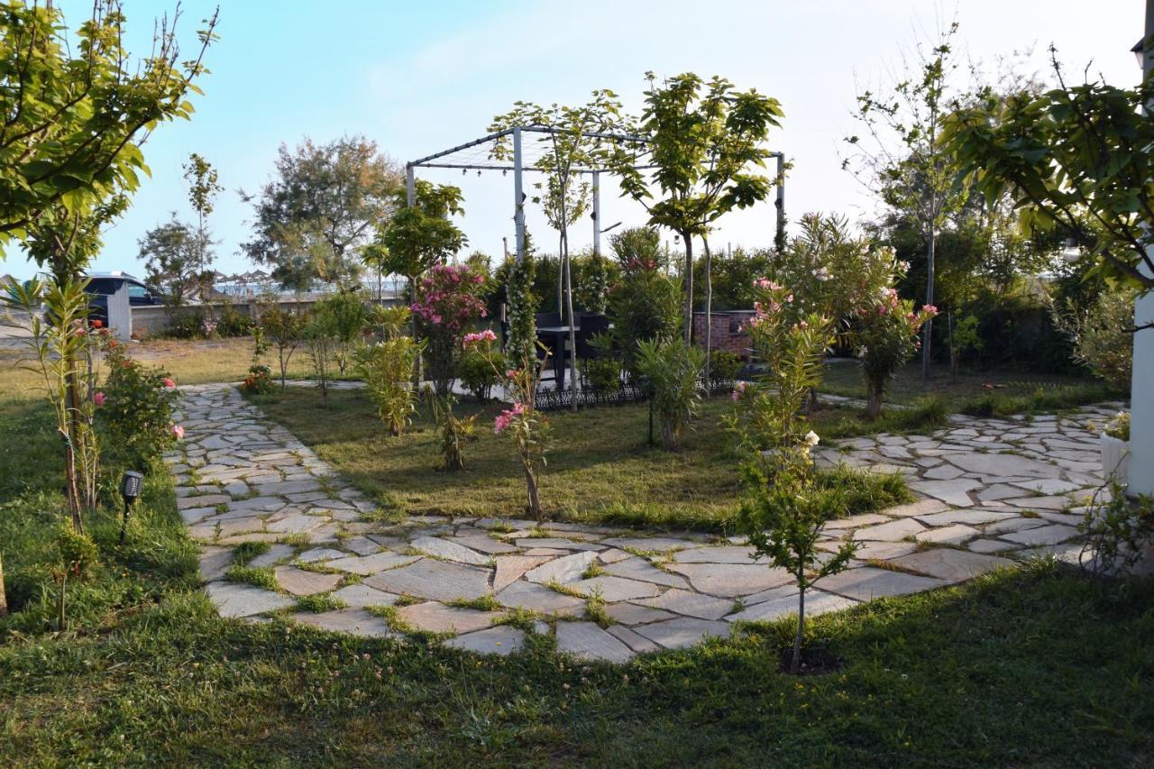 Beachfront, Tirana Guest House Velipojë Екстериор снимка
