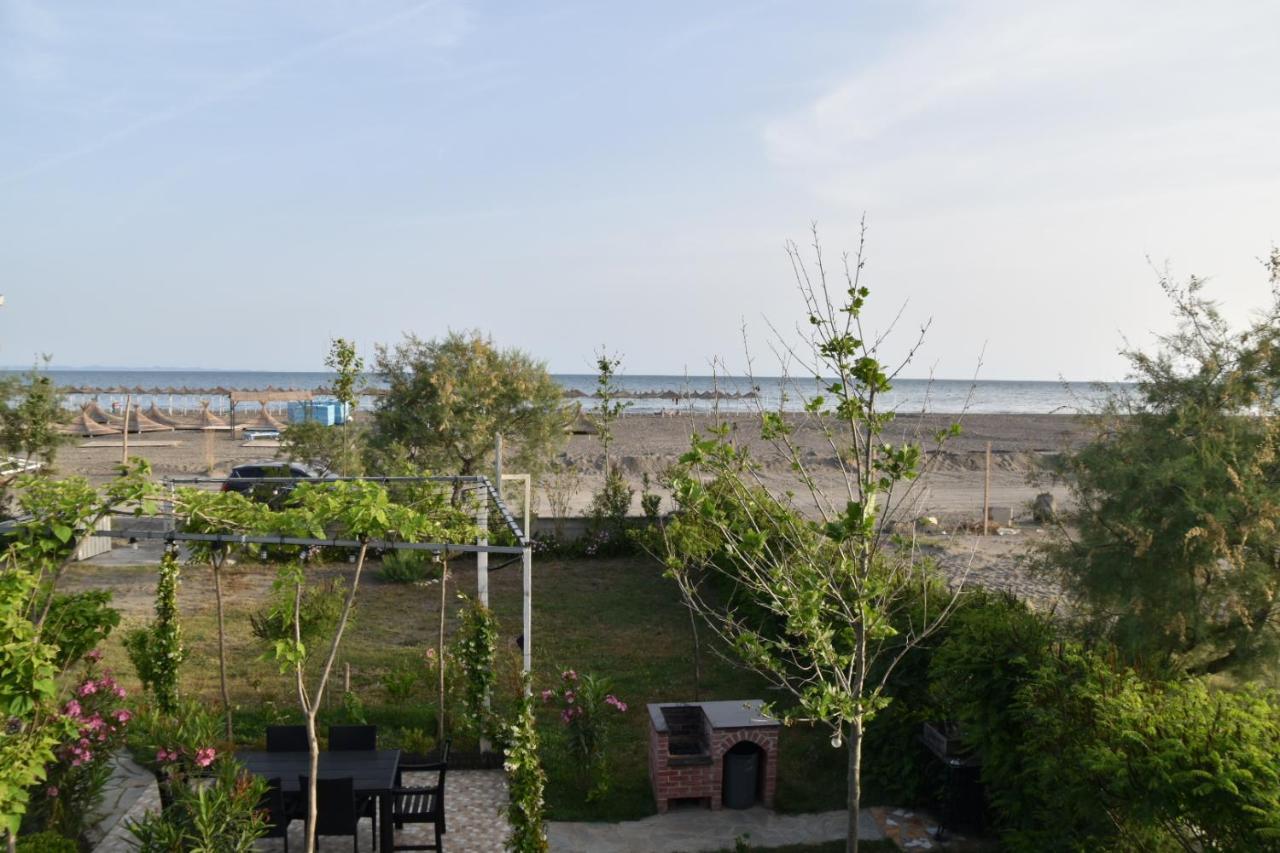 Beachfront, Tirana Guest House Velipojë Екстериор снимка