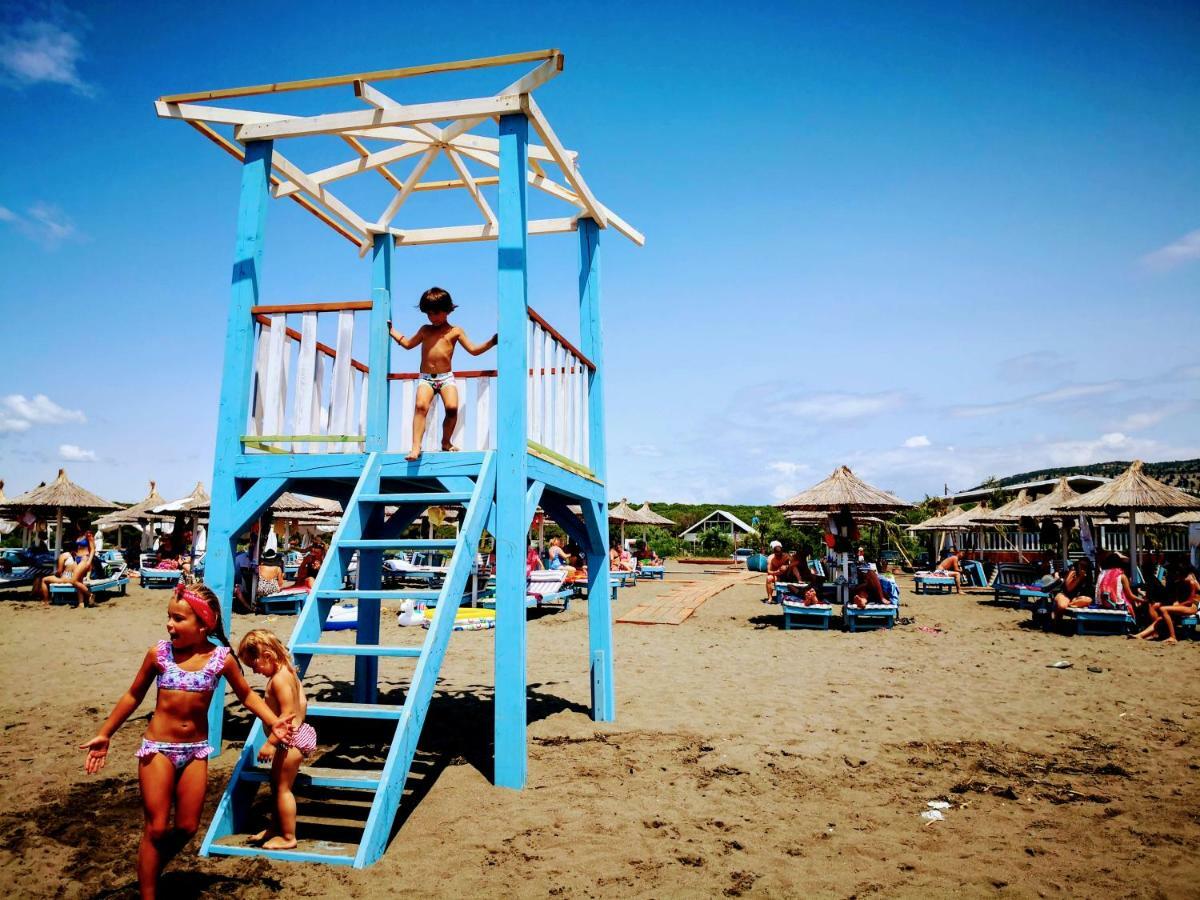 Beachfront, Tirana Guest House Velipojë Екстериор снимка