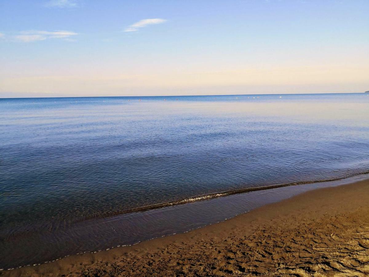 Beachfront, Tirana Guest House Velipojë Екстериор снимка